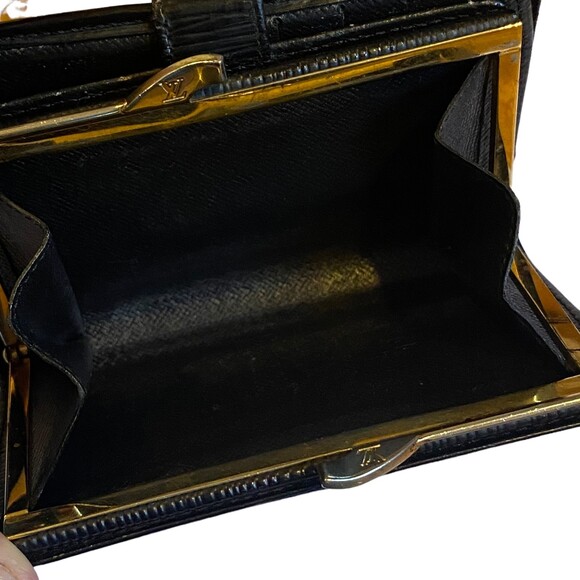 Louis Vuitton Authentic Black Epi Kisslock Vintage Wallet - Picture 5 of 15